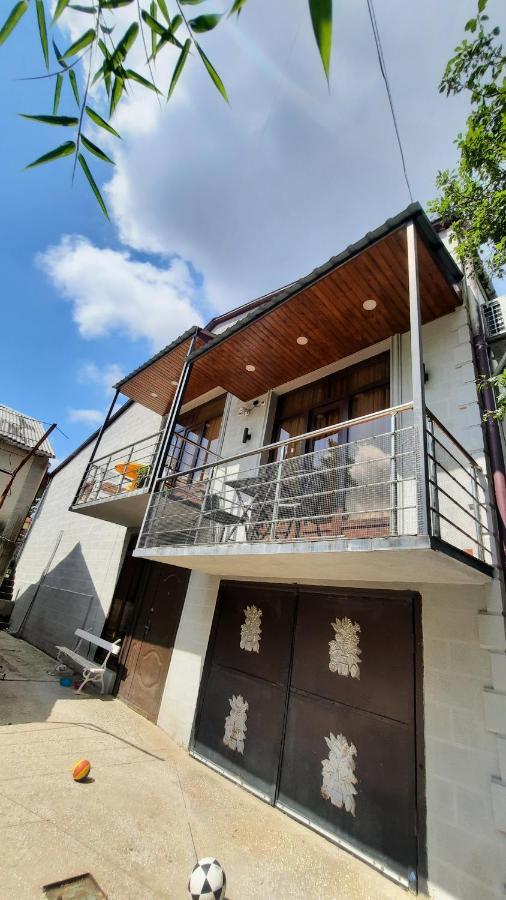 Victoria Guesthouse Kutaisi Exterior foto